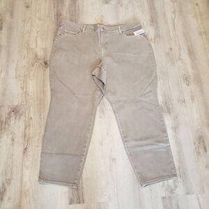 Old Navy Straight-Leg Jeans in Tan